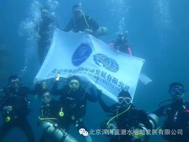 欢乐砸瓶子